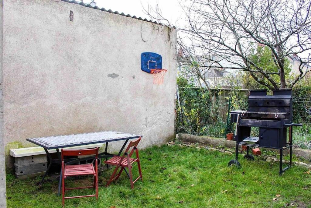 Studio Avec Jardin A Tours Apartment Exterior foto