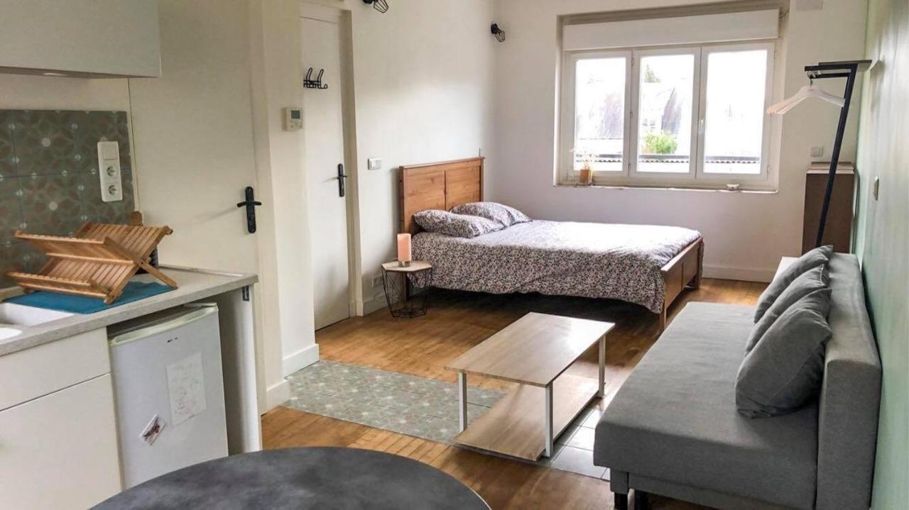 Studio Avec Jardin A Tours Apartment Exterior foto